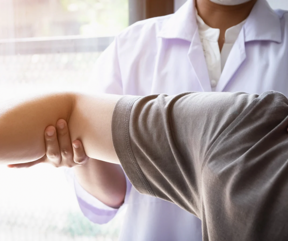 Recuperare Fractură Humerus Cluj: Ghid Complet KinetikMed